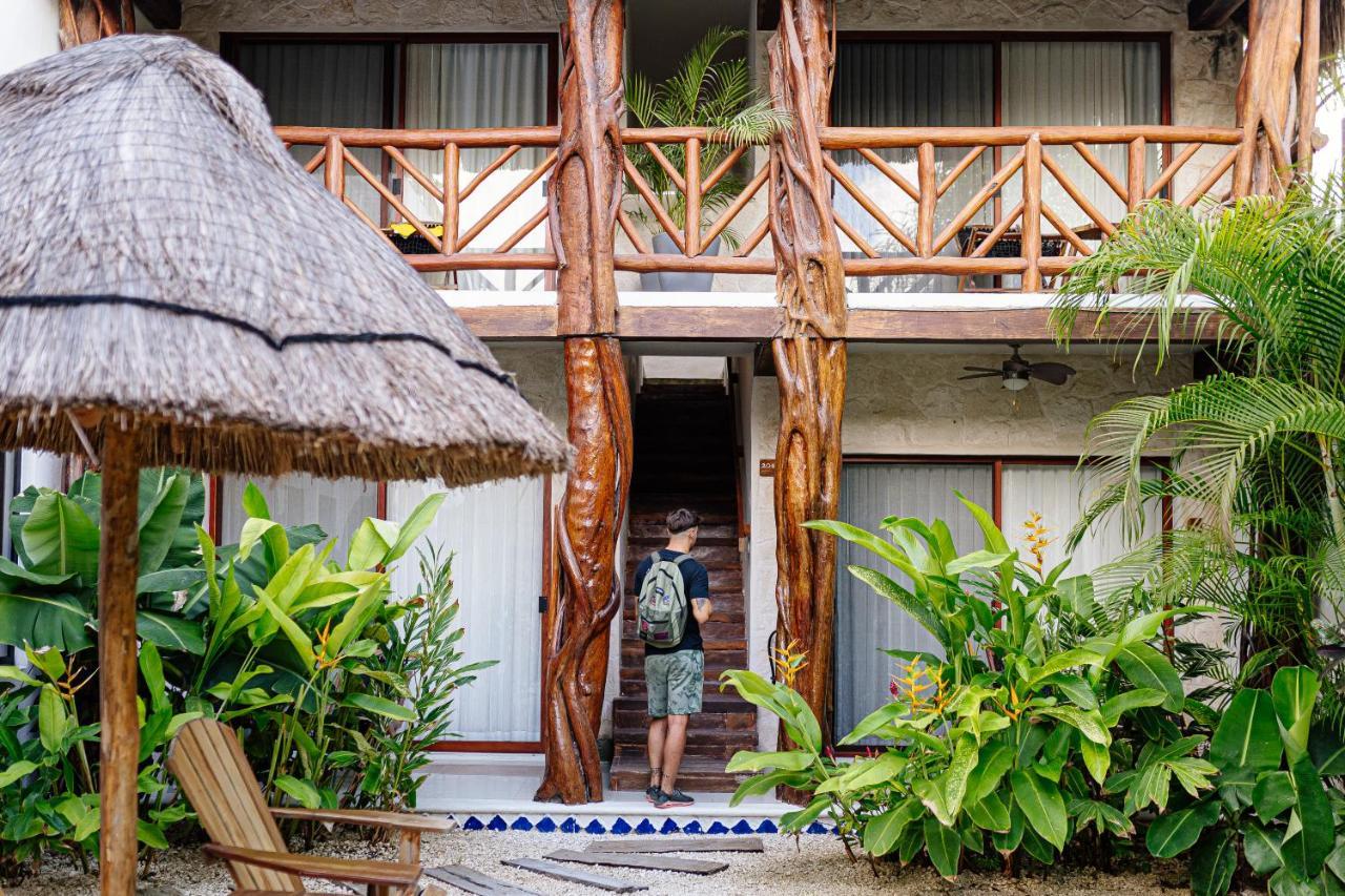 Caribena Hotel Tulum Bagian luar foto